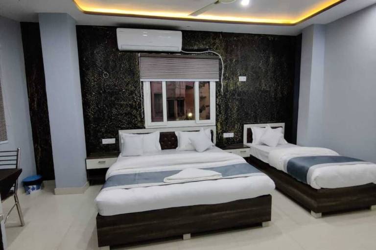 Hotel Nanak Place