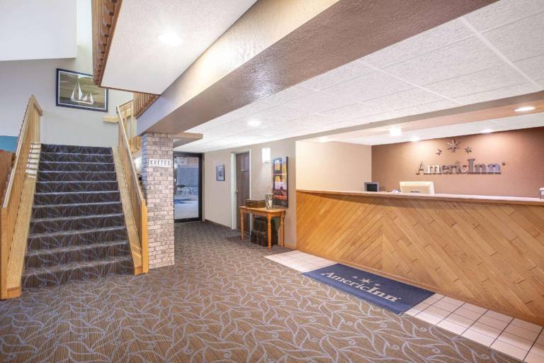 AmericInn by Wyndham Clear Lake — photo 4
