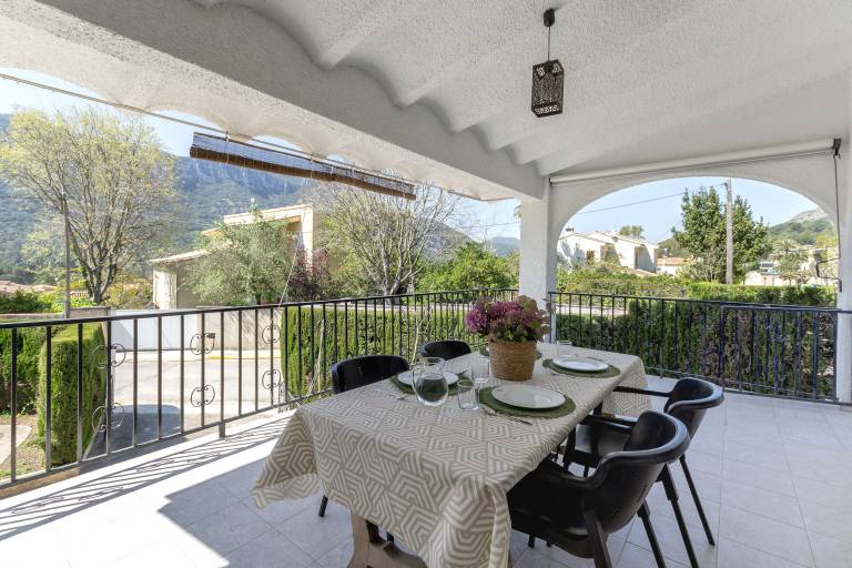 Villa with private pool, BBQ & garden — photo 5