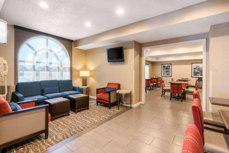 Comfort Inn Lathrop Stockton Airport — photo 3