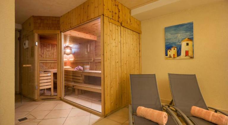 Beautiful rental apartment with sauna, garden & patio | Dogs allowed — photo 2