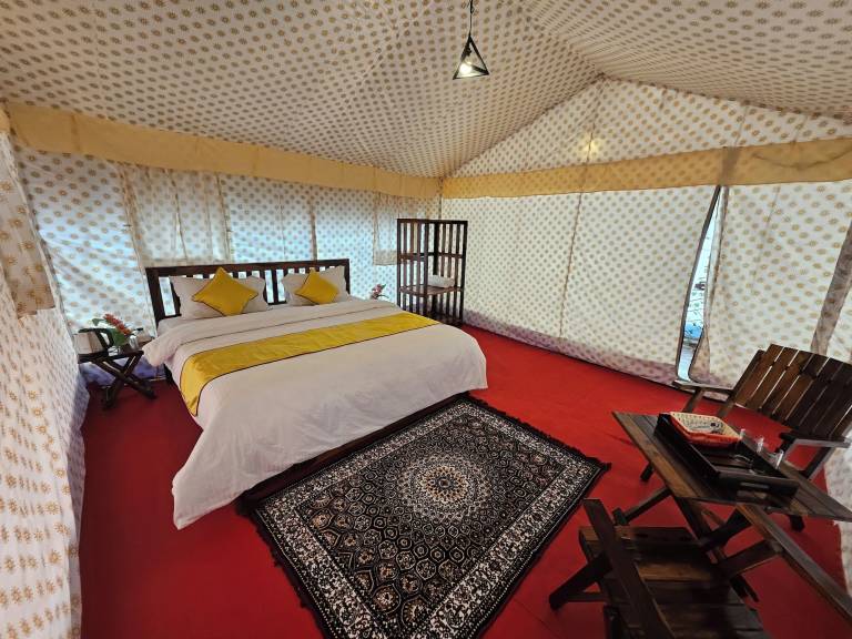 Camping  Naini