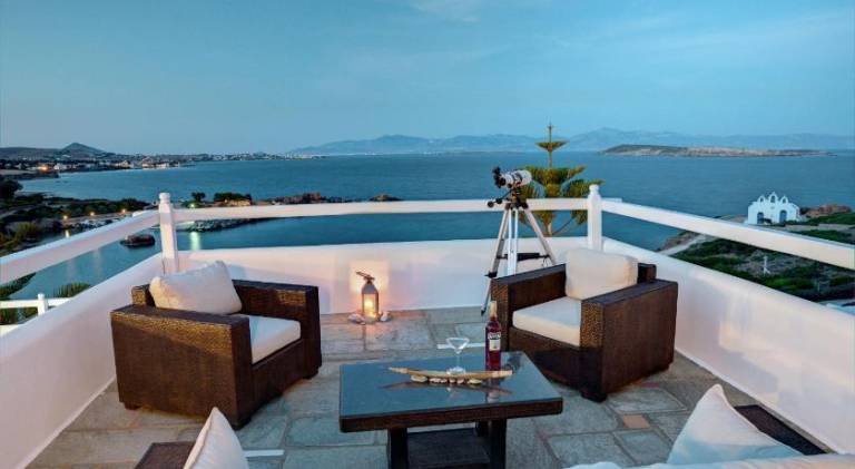Martineli Residence - A Beachfront Estate — photo 4