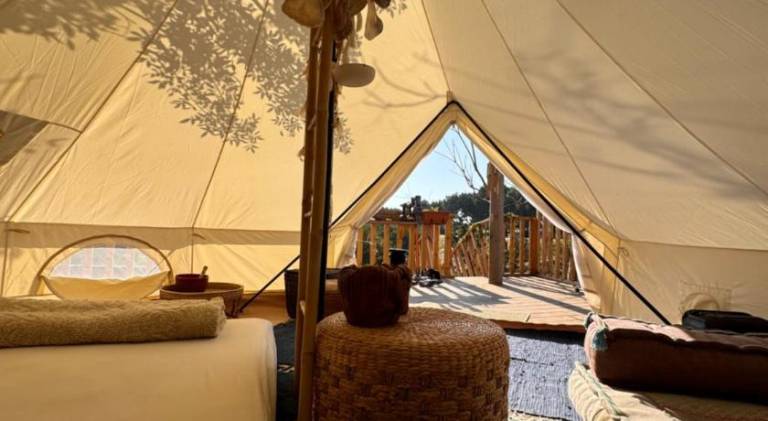 Tent with pool — photo 2