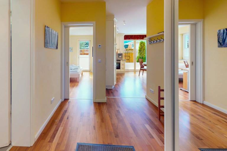 Vacation apt. Verena in Garmisch – stylish, central, and with green garden oasis — photo 4