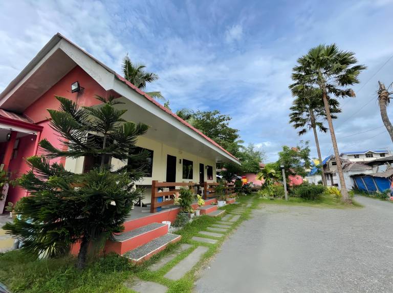 Lodge with pool | Close to the beach | Pets are welcome — photo 3