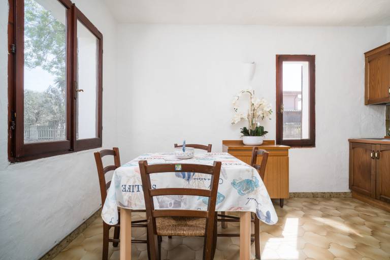 Fully equipped rental apartment with terrace, garden & barbeque | Sea view | Beach nearby | Suitable for remote work | Pets allowed — photo 4