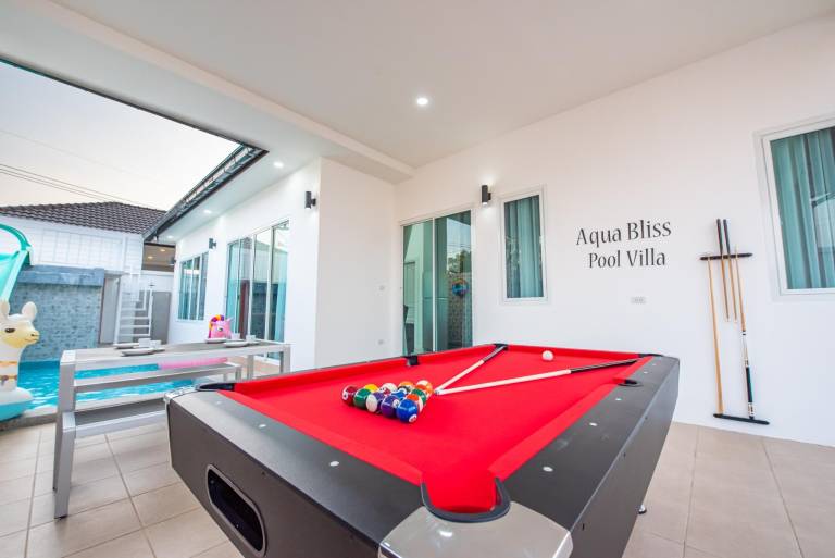 Villa with private pool & grill in Chonburi