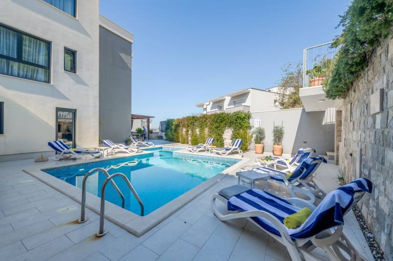 Fully equipped big villa with yard, barbeque & hot tub | Sea view | Pets are welcome — photo 5