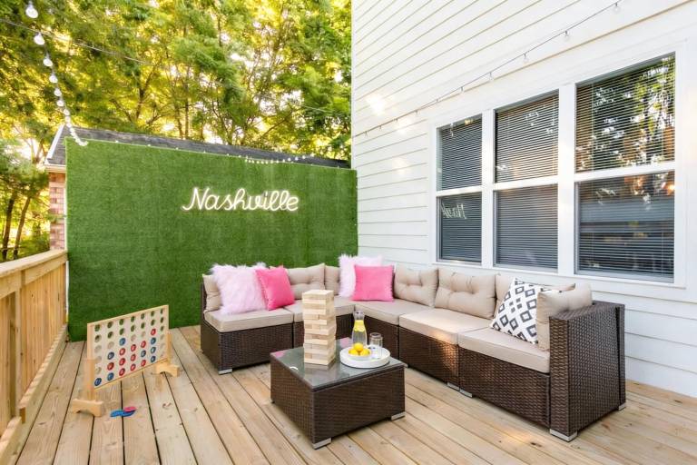 Family-oriented vacation home with garden & fast internet | Pet-friendly — photo 2