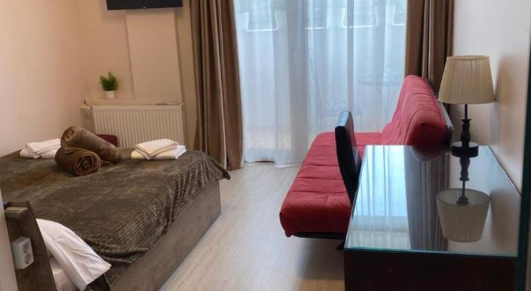Rental apartment with patio & garden | Near Rustaveli Avenue in Tbilisi