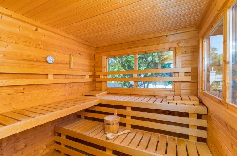 Villa with garden, BBQ & sauna — photo 3