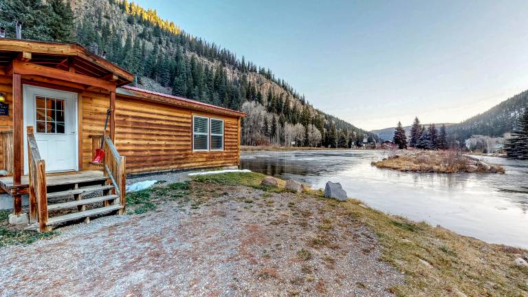 Cabin  South Fork