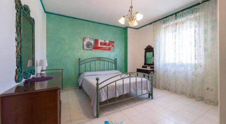 Holiday apartment with 2 rooms for 4 persons in Alghero