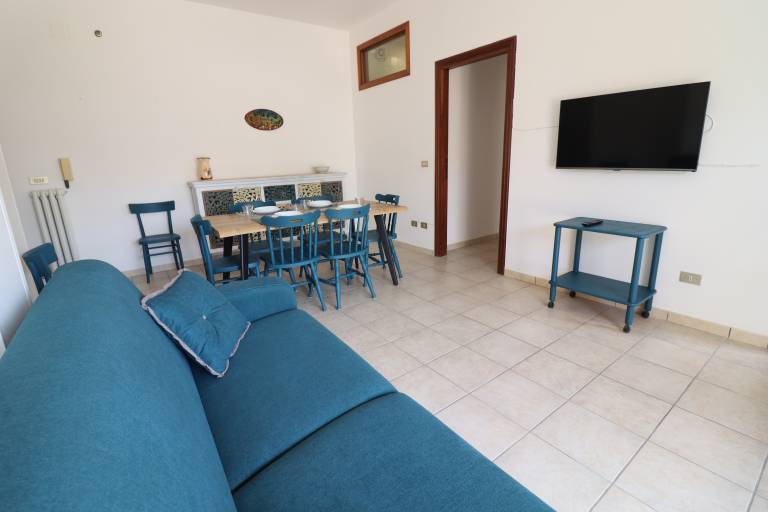 Vacation home with 3 rooms for 6 persons in Otranto