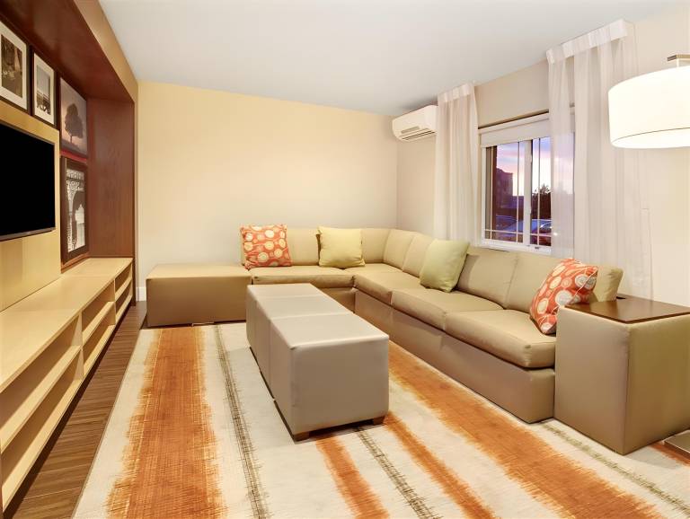 MainStay Suites Chicago Schaumburg — photo 2
