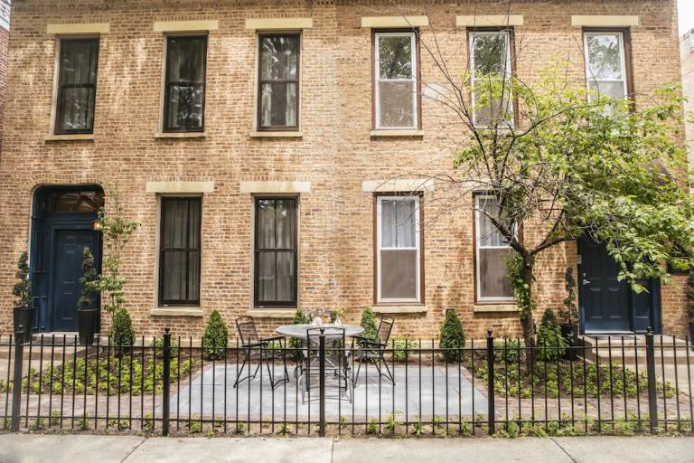 Bed & Breakfast  Wicker Park