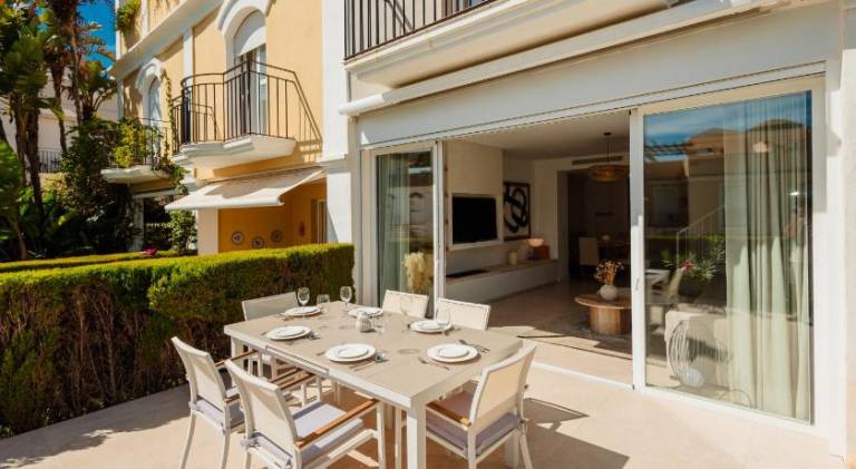 Holiday Home next to the beach, with private terrace, BBQ and incredible sea-view solarium — photo 4