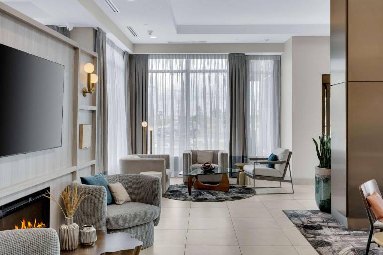 Hilton Garden Inn Toronto/Brampton — photo 2