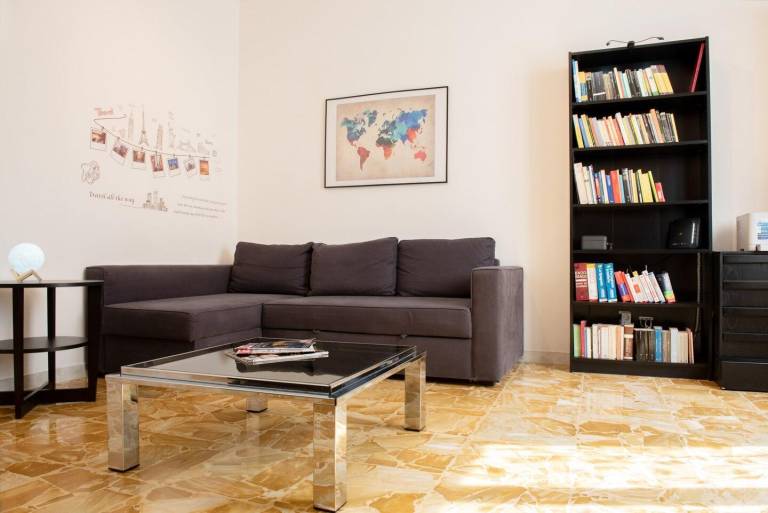 Apartment with 2 rooms for 5 persons — photo 4