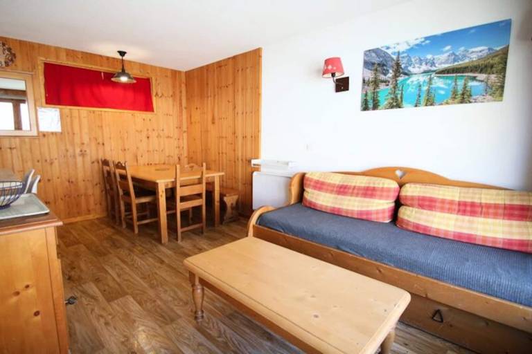 Charming rental apartment with patio & pool | Next to the ski | Dogs allowed — photo 3
