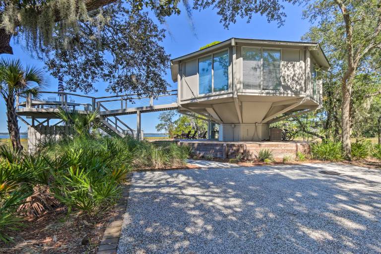 Ocean-View Treetop Escape w/ Fire Pit! — photo 2