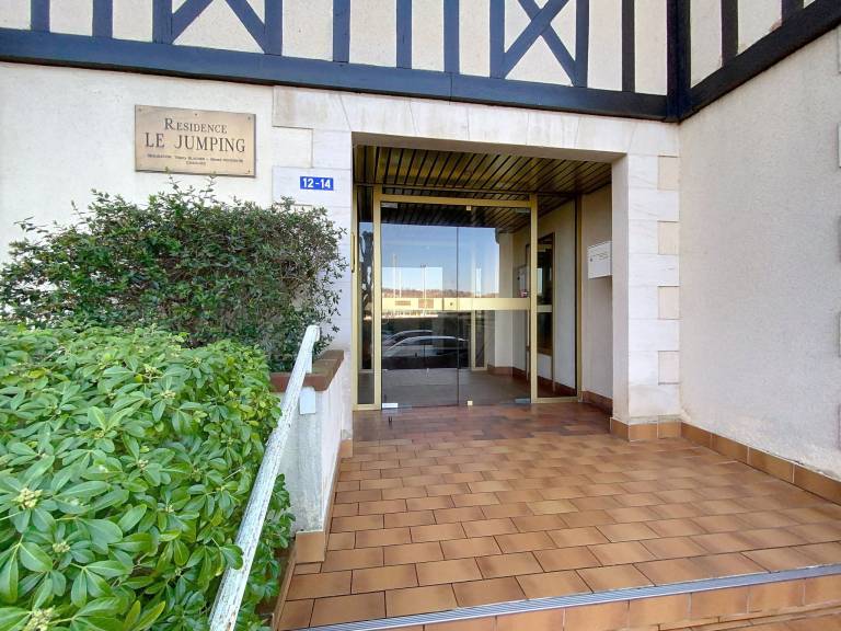 Fully equipped charming rental apartment with patio | Nature view | Dogs allowed — photo 5