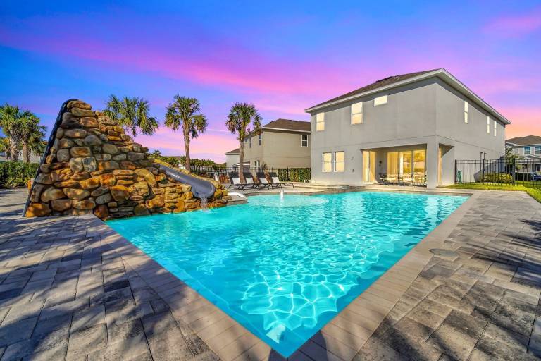 House Four Corners