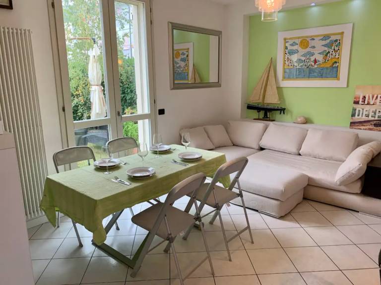 Children-friendly wonderful vacation home with yard & fast internet | Garden view | Close to the beach | Suitable for remote work | Pets are welcome — photo 3