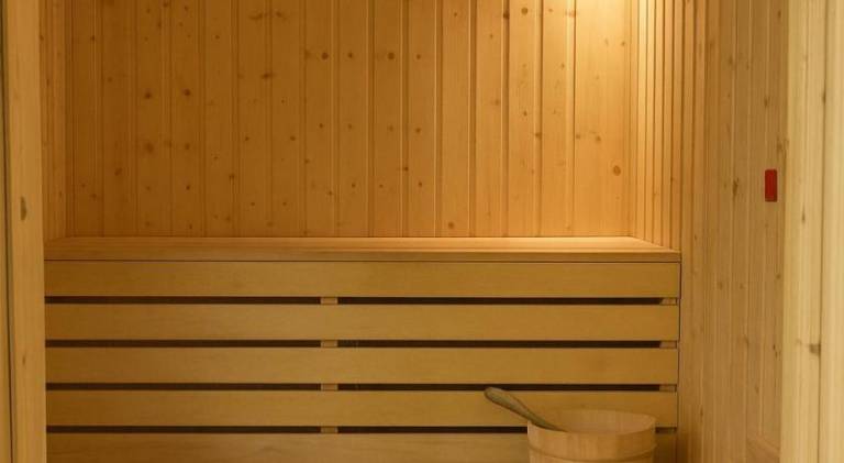 Rental apartment with sauna, pool & jacuzzi — photo 5