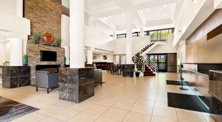 Best Western Plus Irvine Spectrum Hotel — photo 3
