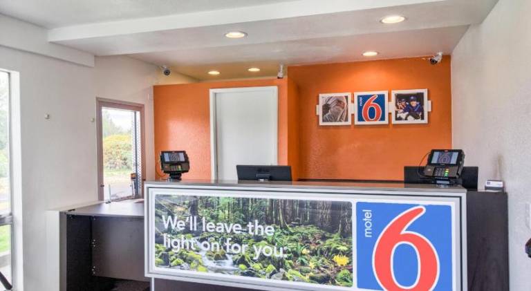Motel 6 Everett, WA - South — photo 4