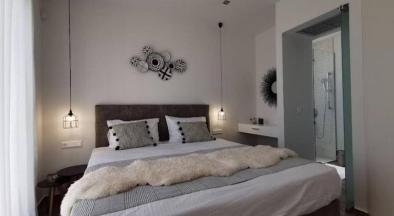 Villa with BBQ, garden & private pool | Good for workation — photo 2