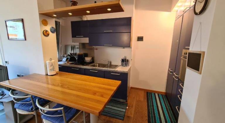 Rental apartment with patio — photo 5