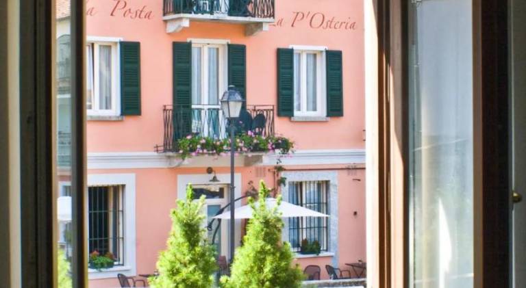 Holiday apartment with 3 rooms for 7 persons in Argegno