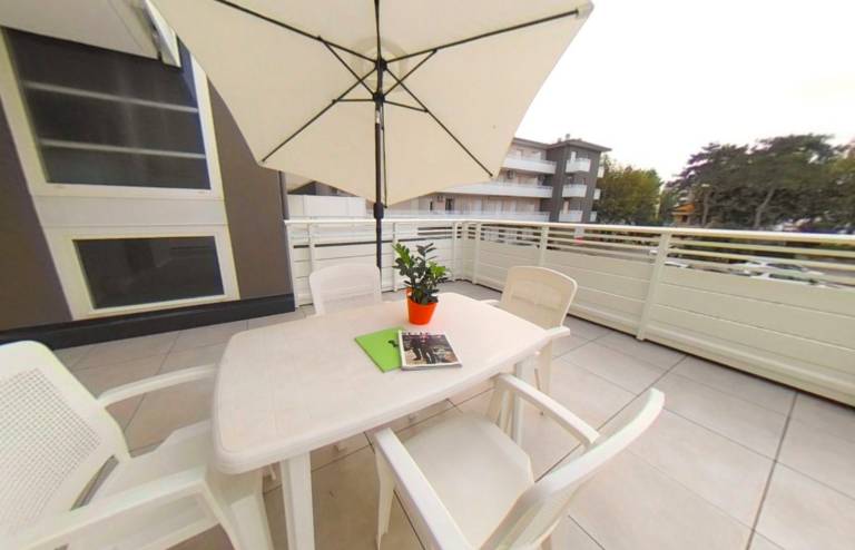 Cozy nest for two near the beach in Udine