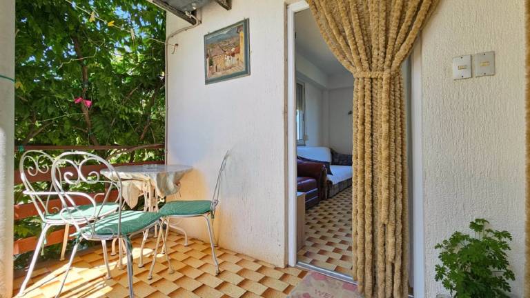 Affordable, dog-friendly apartment just 100 meters from the beach — photo 3