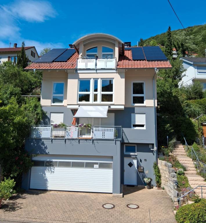 Ferienwohnung Sonntag mit Balkon und Wi Fi