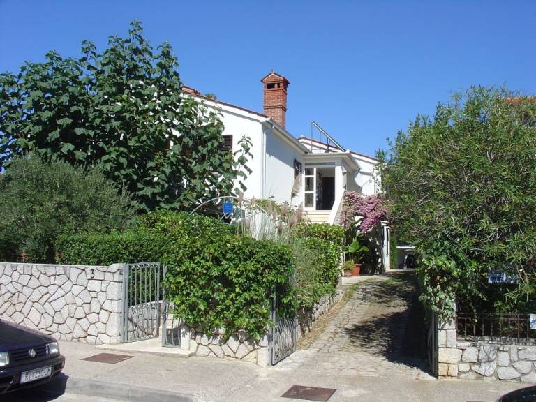 Ferienwohnung in Mali Lošinj mit Terrasse, Klimaanlage, W-LAN, Waschmaschine (4241-3) — photo 3