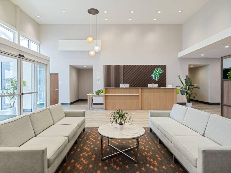 Holiday Inn & Suites Orlando I-Drive - Theme Parks by IHG — photo 2