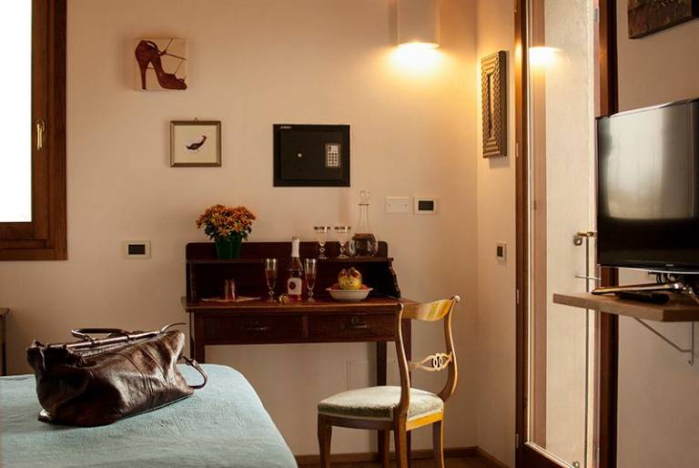La Lepre Bianca - Agriturismo biologico: Junior Suite — photo 5