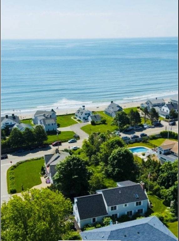 House  Stratham