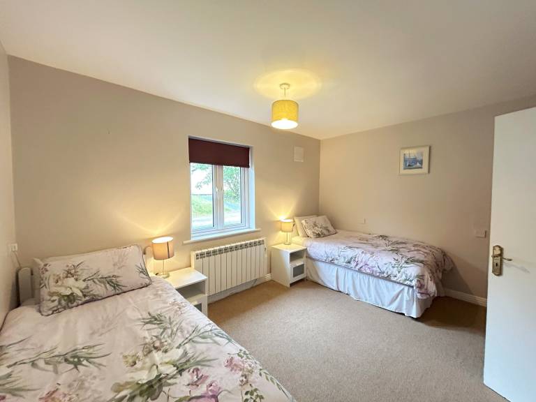 93 Clifden Glen Holiday Cottage — photo 2