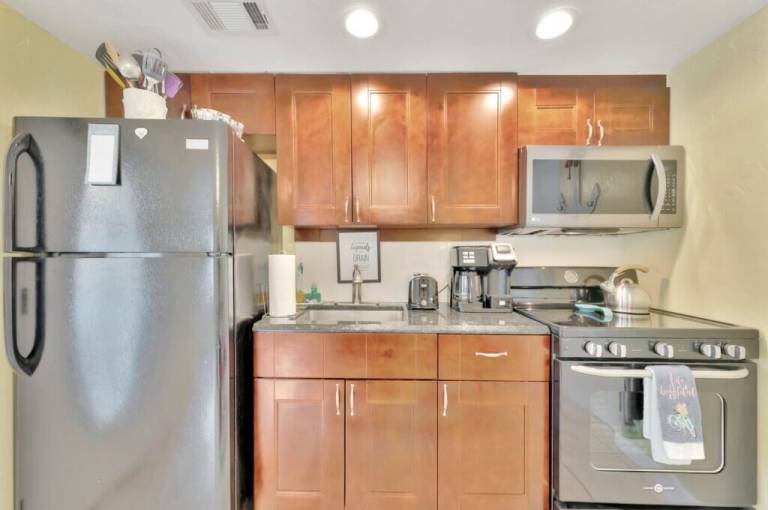 Apartment with yard | Sea view — photo 5