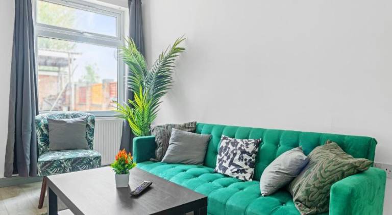 Spacious holiday apartment | Dogs allowed in Northampton