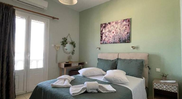 Parthenon Rooms in Pylos-Nestoras