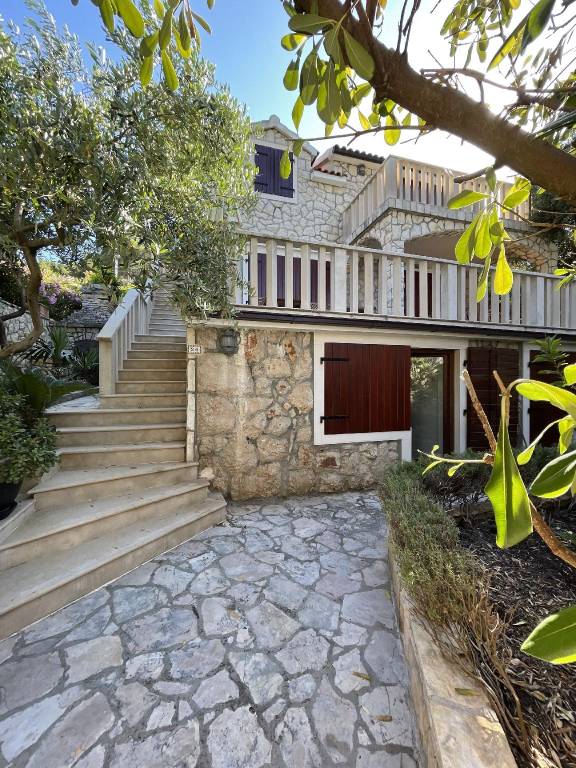 Hvar Island Seaside Villa (1st row at seaside) — photo 5