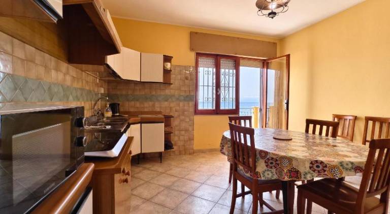 Villa with 4 rooms for 8 persons — photo 3