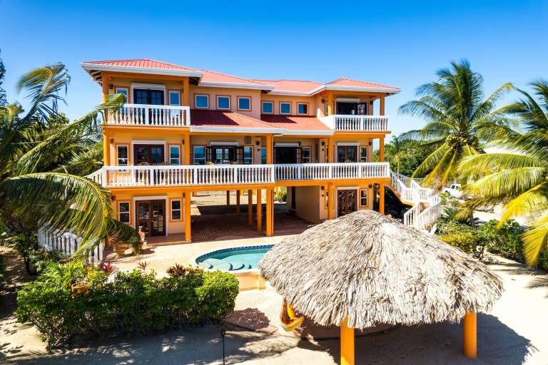 Villa Plantation