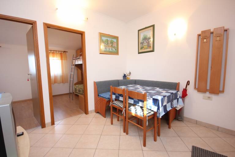 Beautiful rental apartment with garden, patio & BBQ | Pets are welcome — photo 2